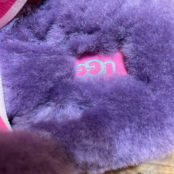 New UGG Fluff Yeah Slide Sandal - Picture 5 of 6